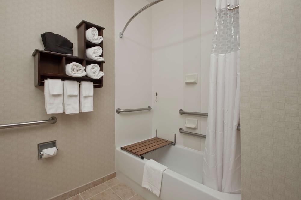 Hotel Hampton